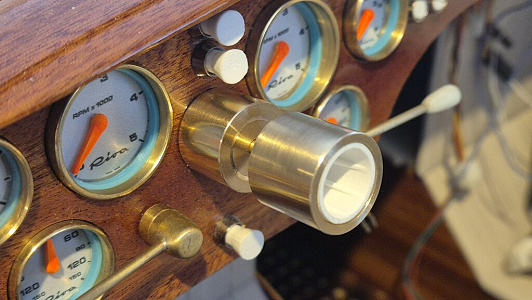 Fitting SW hub to the dashboard